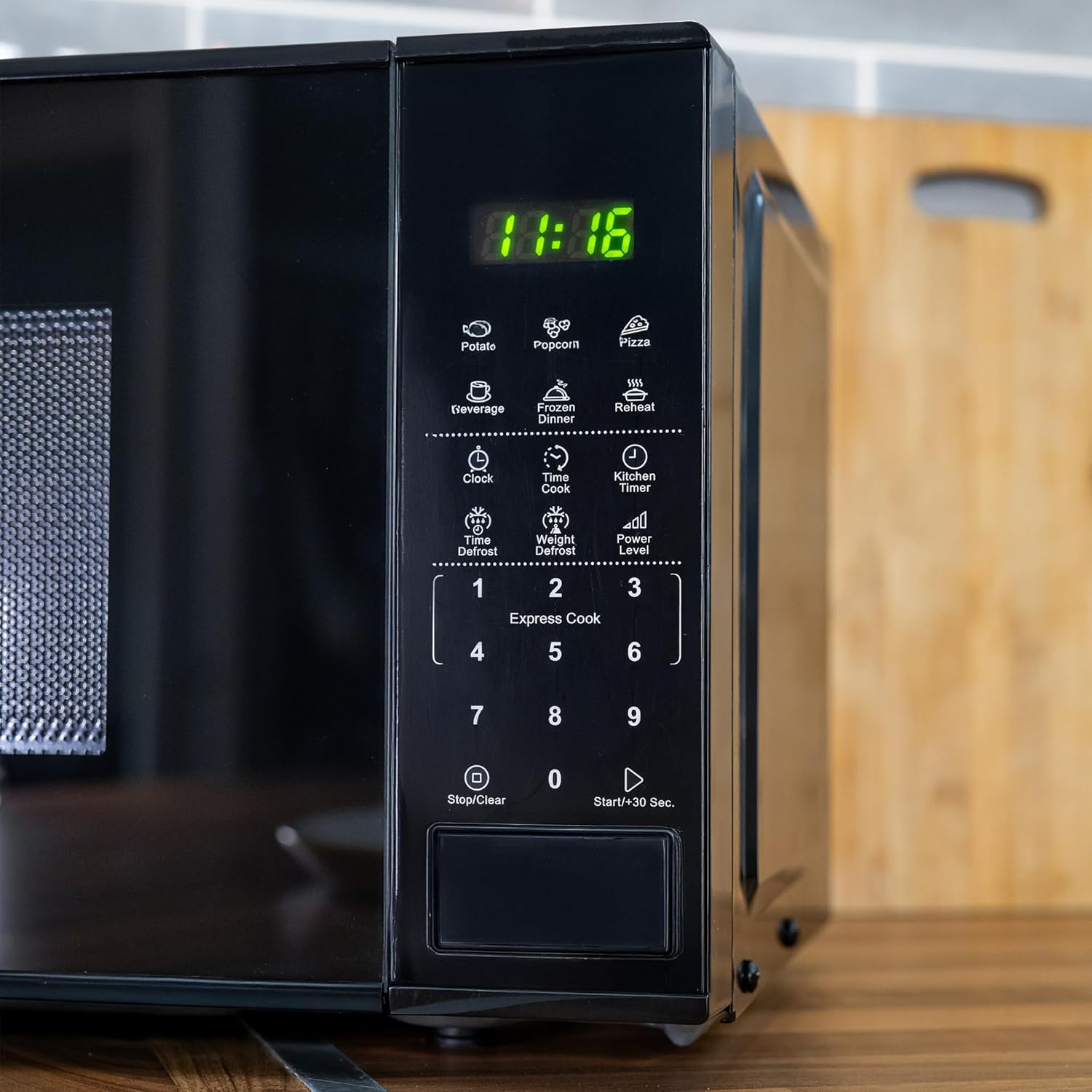 Hyundai 800W 20L Black Digital Microwave, Stainless Steel Interior, 11 Power Levels, Automatic Defrost, 6 Auto Cook Modes, Clock and Timer, Digital Controls, Easy Clean & Child Lock