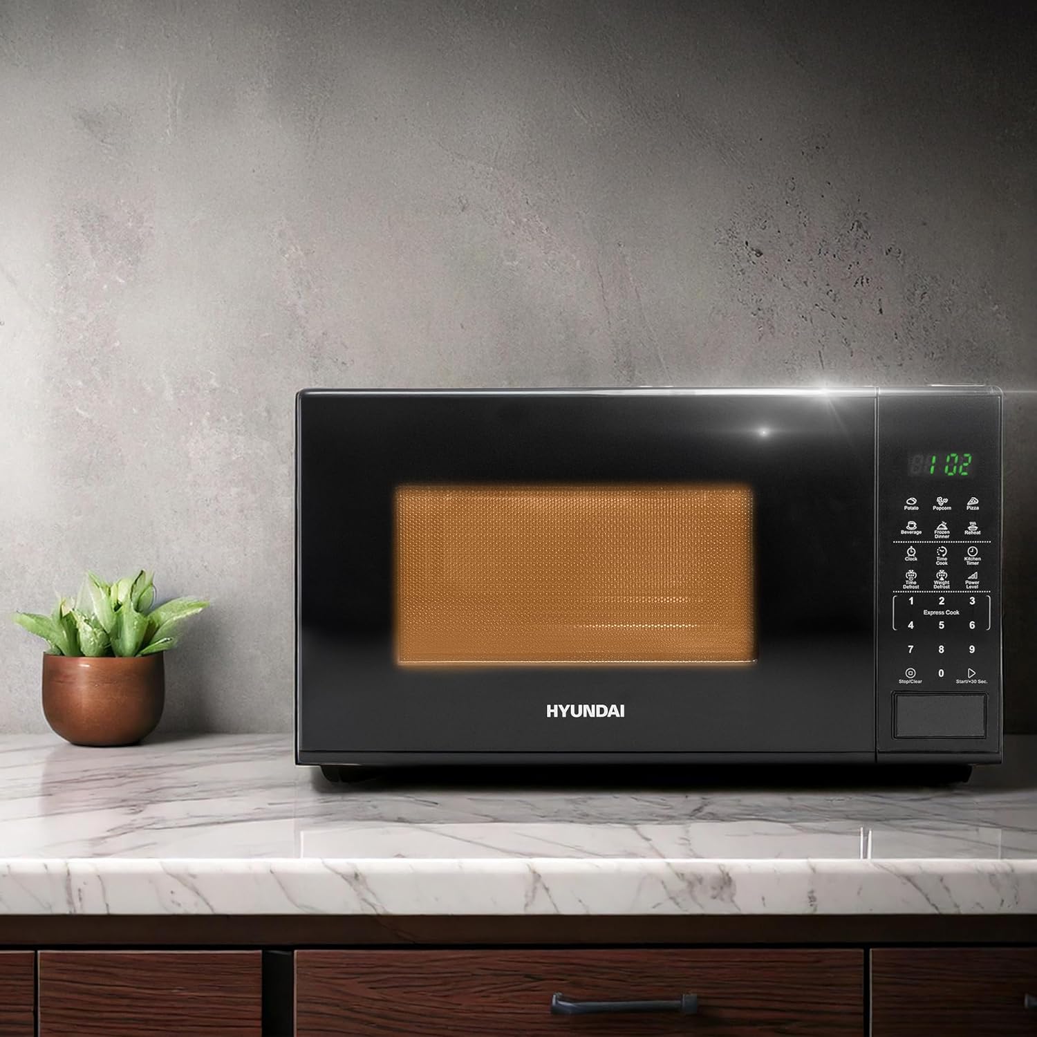 Hyundai 800W 20L Black Digital Microwave, Stainless Steel Interior, 11 Power Levels, Automatic Defrost, 6 Auto Cook Modes, Clock and Timer, Digital Controls, Easy Clean & Child Lock